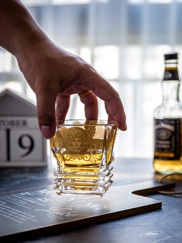 Verre Whisky Médusa Doré